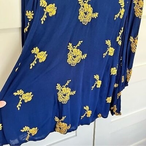 Free People Floral Embroidered Open Back Swing Dress Long Sleeve blue Small - Picture 4 of 8